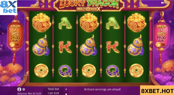 Giao diện chơi Game Slot Chú Rồng May Mắn tại 8XBET