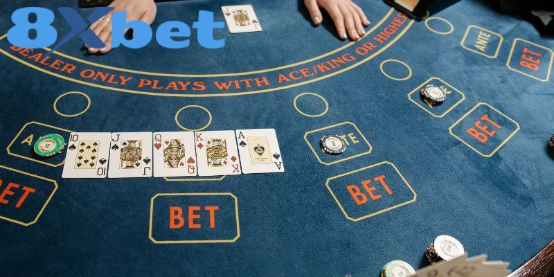 Tìm hiểu quy định cơ bản có ở Tiến Lên Đếm Lá 8xbet